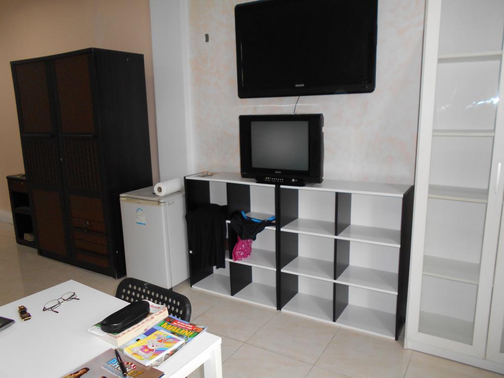 Da Puccio Rawai Guesthouse ภายนอก รูปภาพ